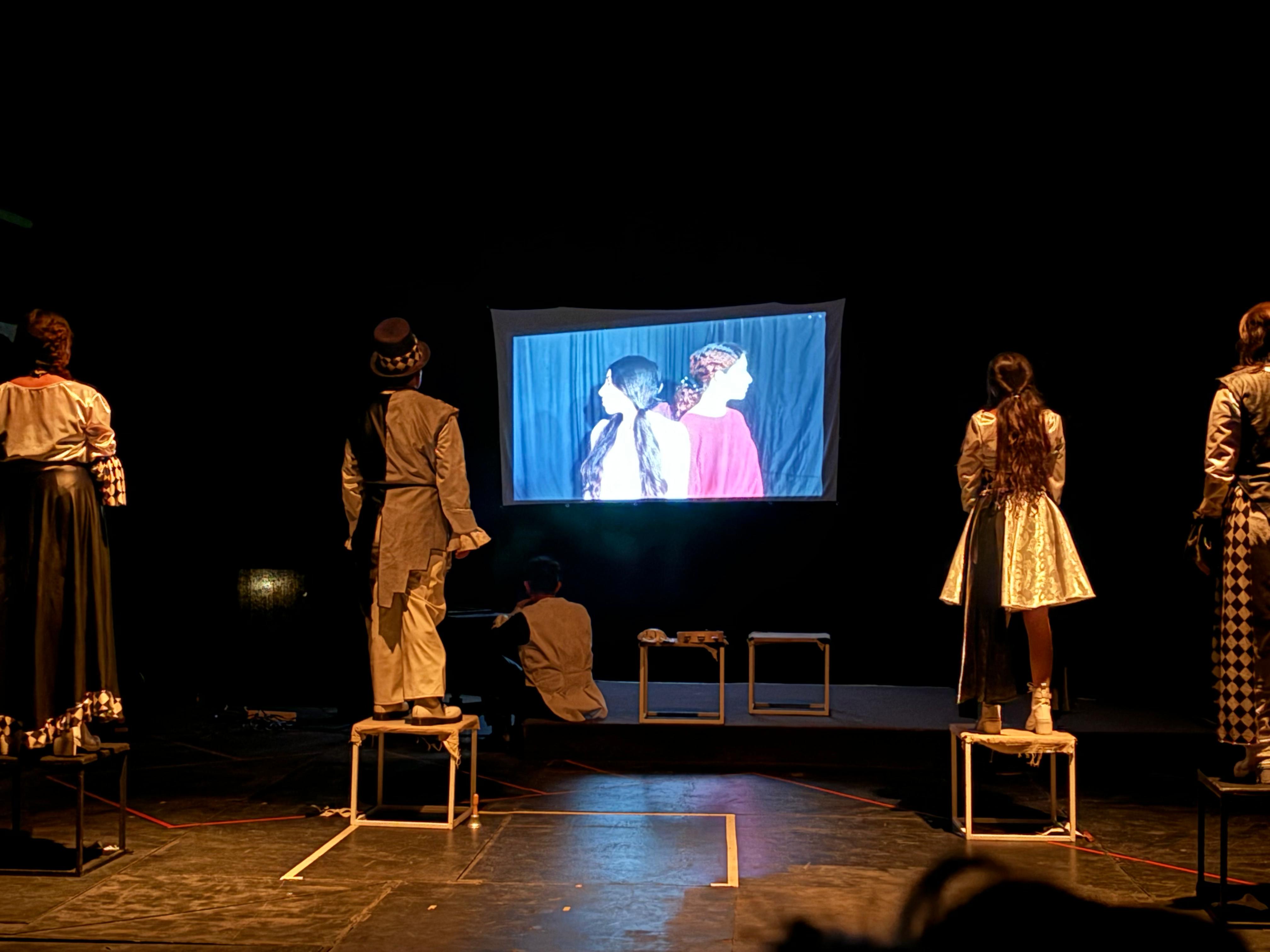 /Seminarios/SIRECOM/Puestas_en_Escena/Estreno CADAC 4.jpg
